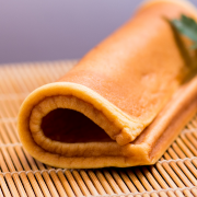 上ウスの写真。神戸の玉子焼、だし巻の製造・販売メーカー武田食品